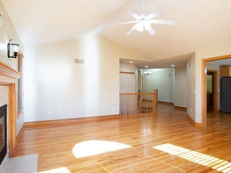 9815 Malibu Court, Plain City, OH 43064 Photo 4