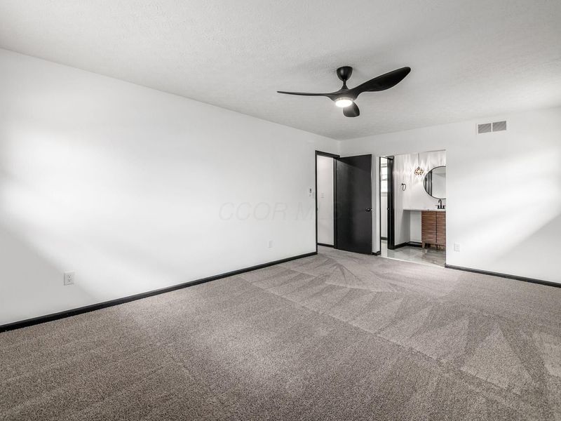 5480 Cedarbush Road , Columbus, OH 43229 Photo 31