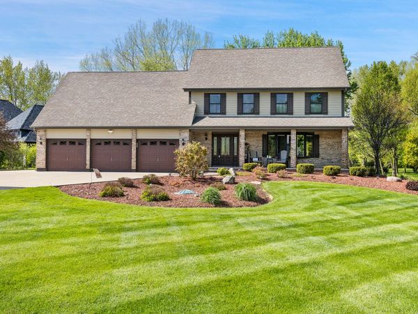 13N470 Chisholm Trail , Elgin, IL 60124