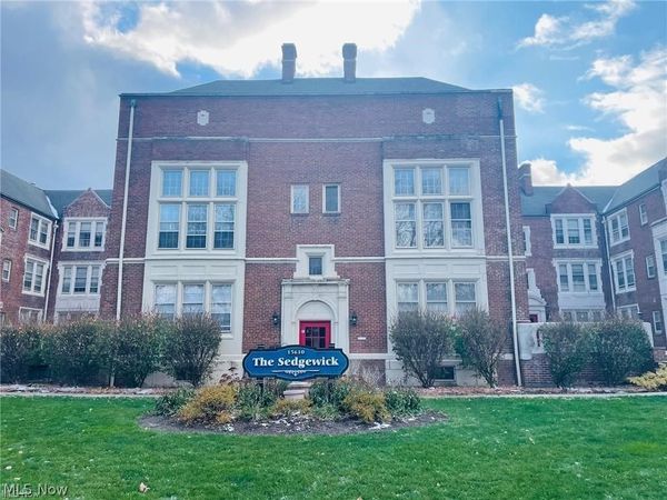 15610 Van Aken Boulevard , Unit 4, Shaker Heights, OH 44120