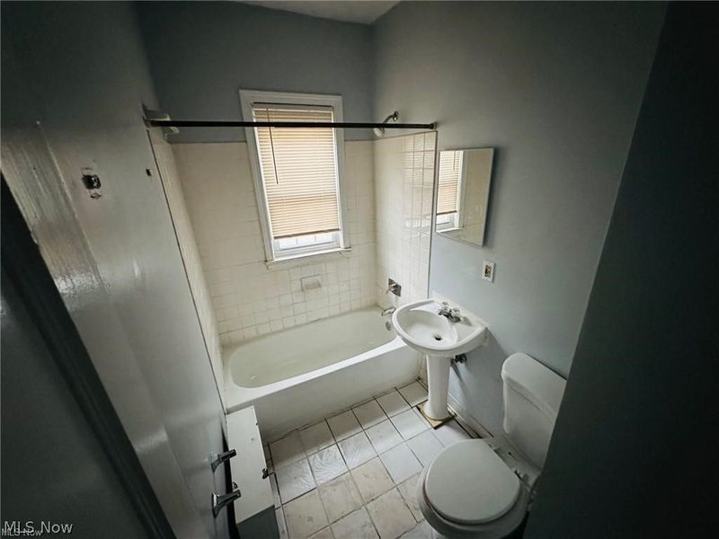 15610 Van Aken Boulevard, Unit 4, Shaker Heights, OH 44120 Photo 8