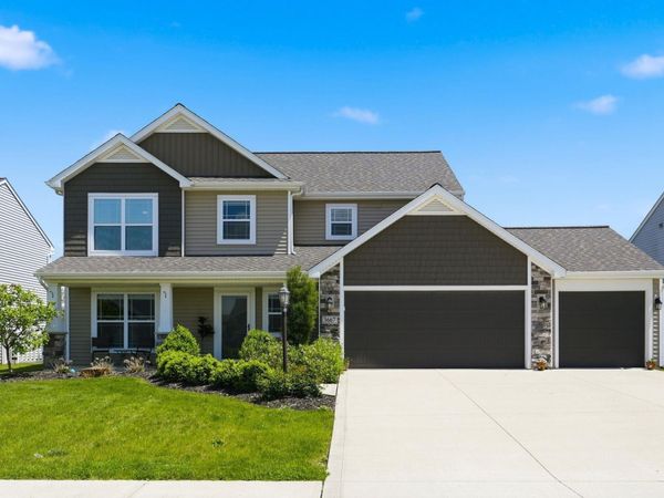 3667 Victoria Lakes Court, New Haven, IN 46774