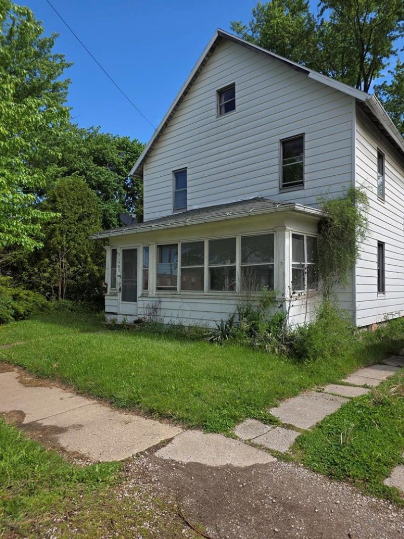 1407 Cottage St, Ashland, OH 44805 Main Photo