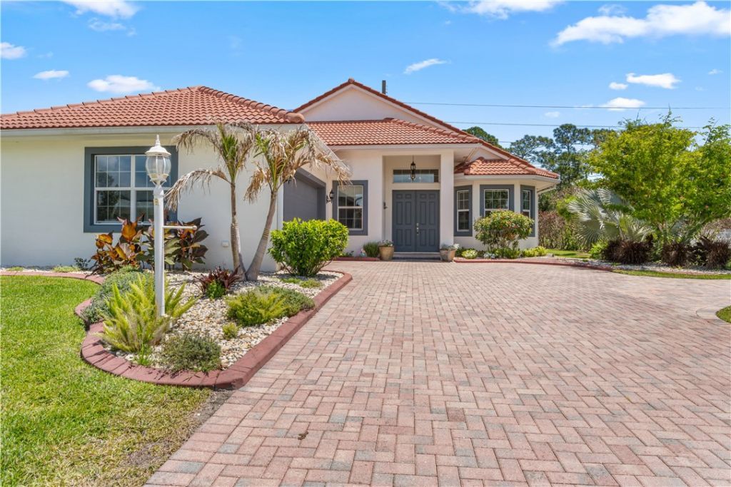 904 Yearling Trail, Sebastian, FL 32958 Photo