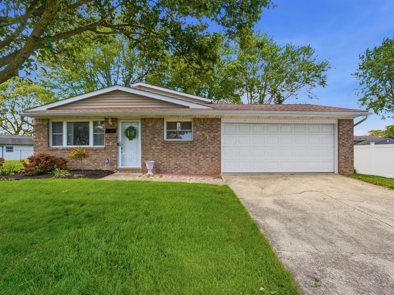 436 Hathaway Court, West Jefferson, OH 43162 Photo 1
