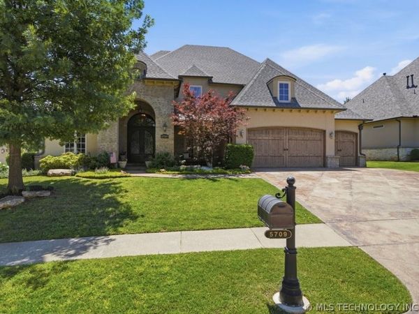 5709 W Austin Street , Broken Arrow, OK 74011