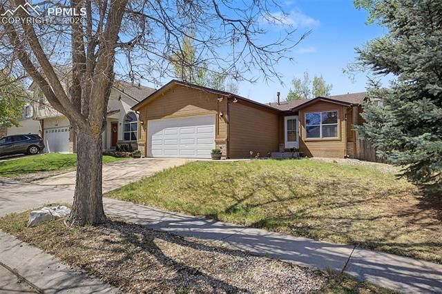 5770 Grapevine Drive, Colorado Springs, CO 80923 Main Photo