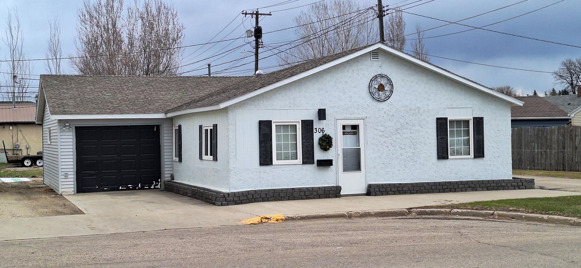 306 11th Street, Walhalla, ND 58282 Main Photo