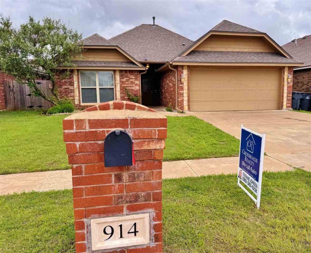 914 SW 81st St, Lawton, OK 73505 Main Photo