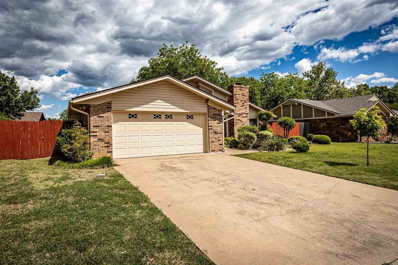 2415 NE 9th St, Lawton, OK 73507 Main Photo