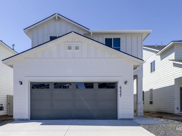 4396 N Alameda Creek Ave, Meridian, ID 83646