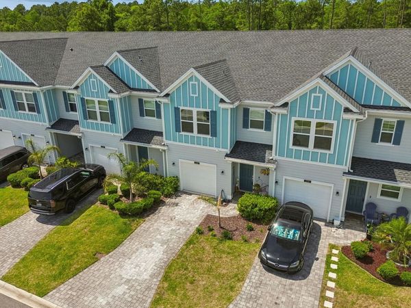 242 Boracay Cir, St Johns, FL 32259