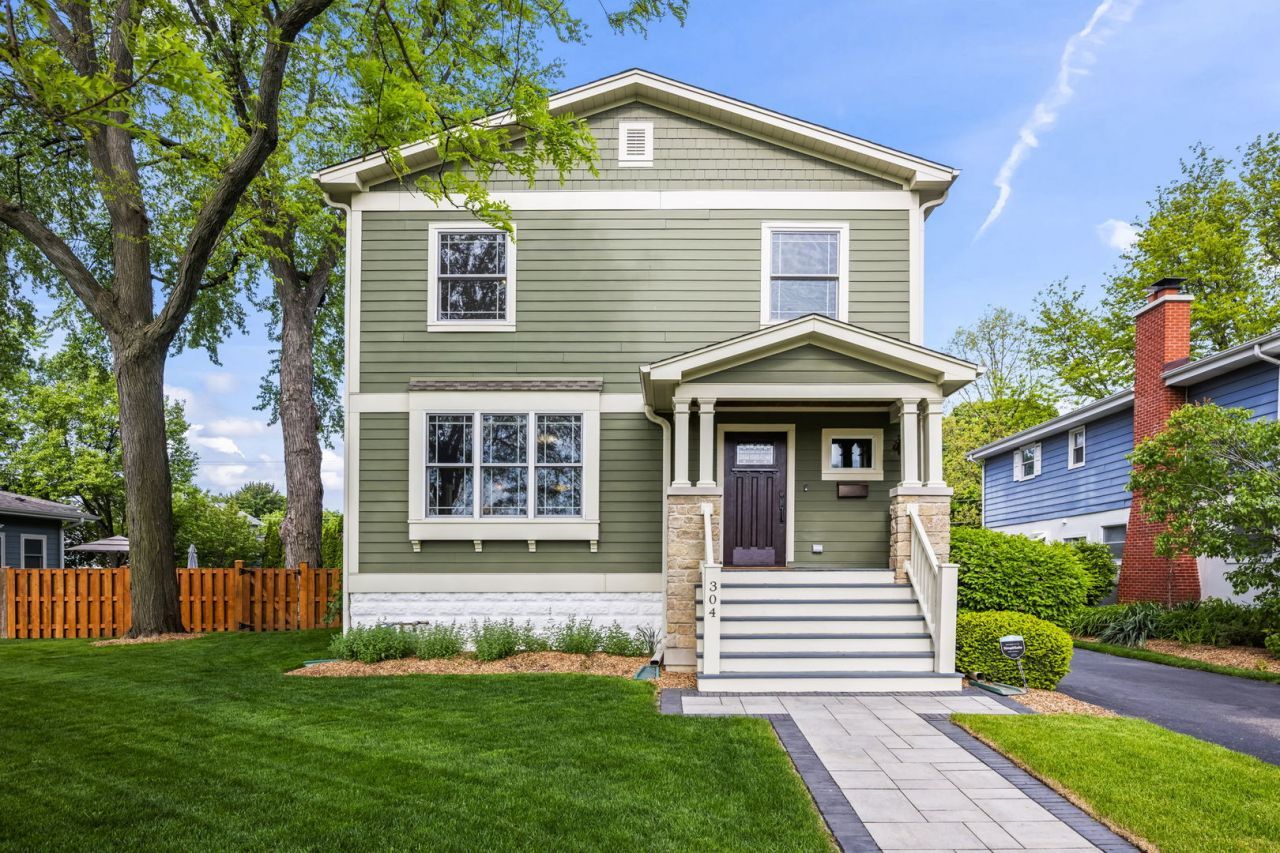 304 S Mitchell Avenue, Arlington Heights, IL 60005