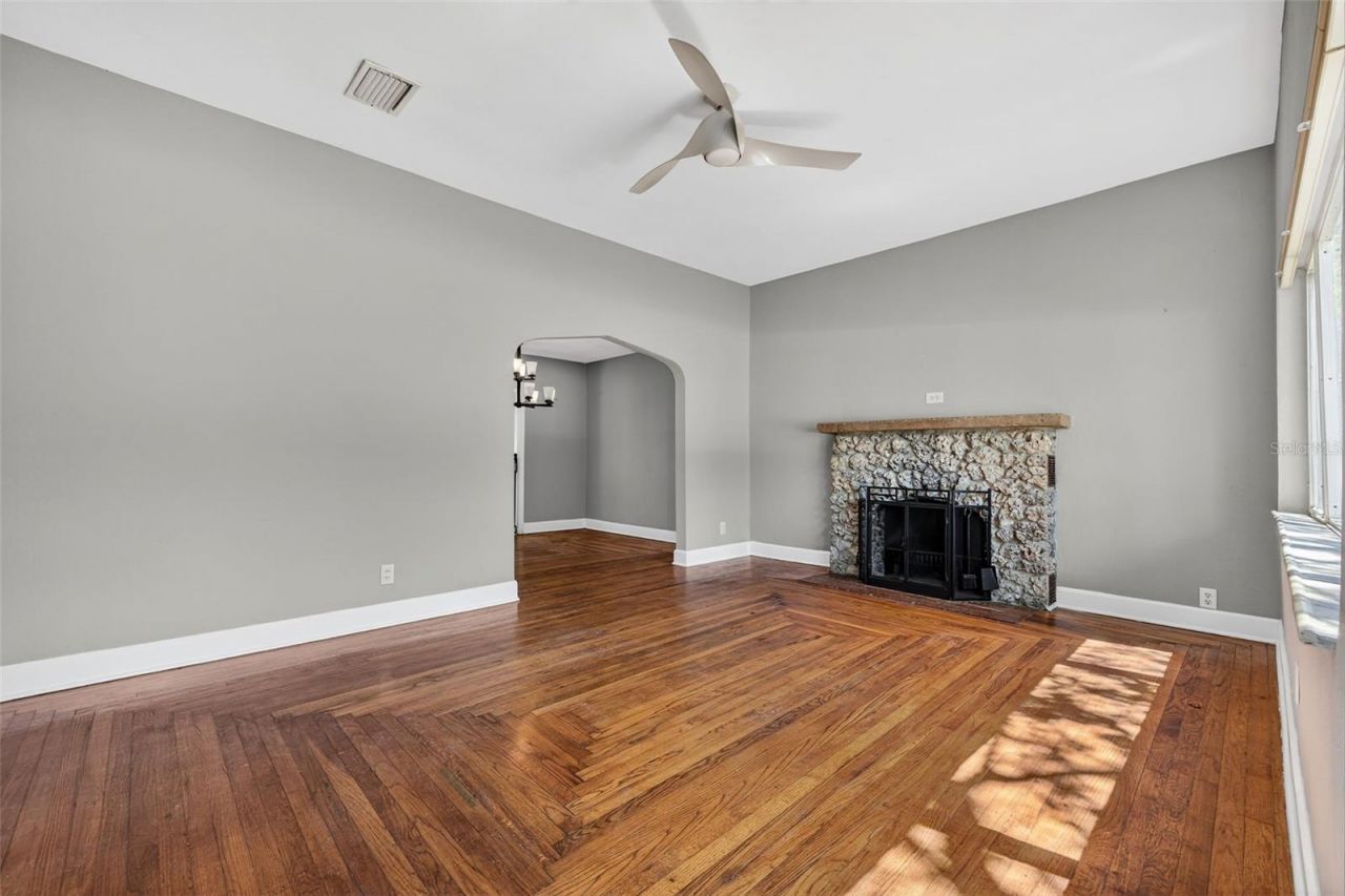 4925 2nd Avenue S, Saint Petersburg, FL 33707 Photo