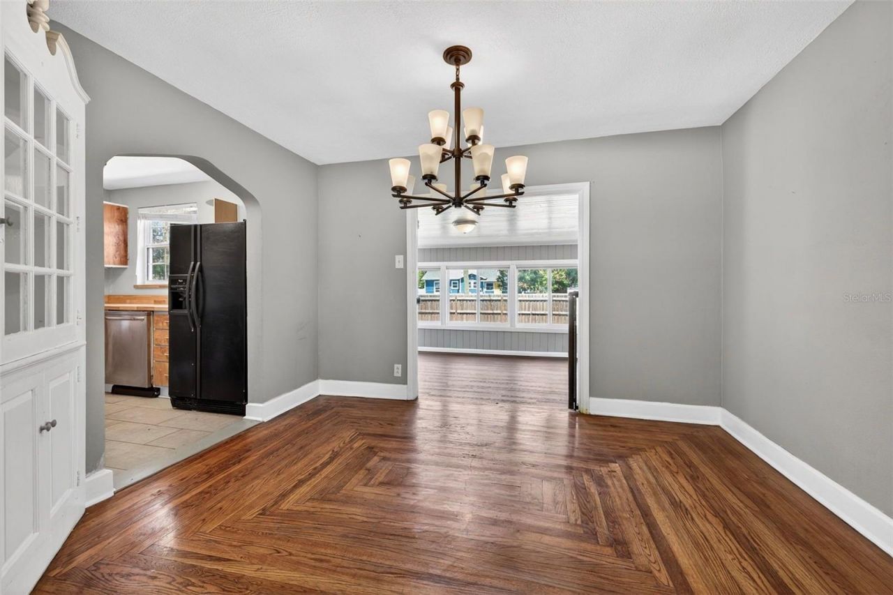 4925 2nd Avenue S, Saint Petersburg, FL 33707 Photo
