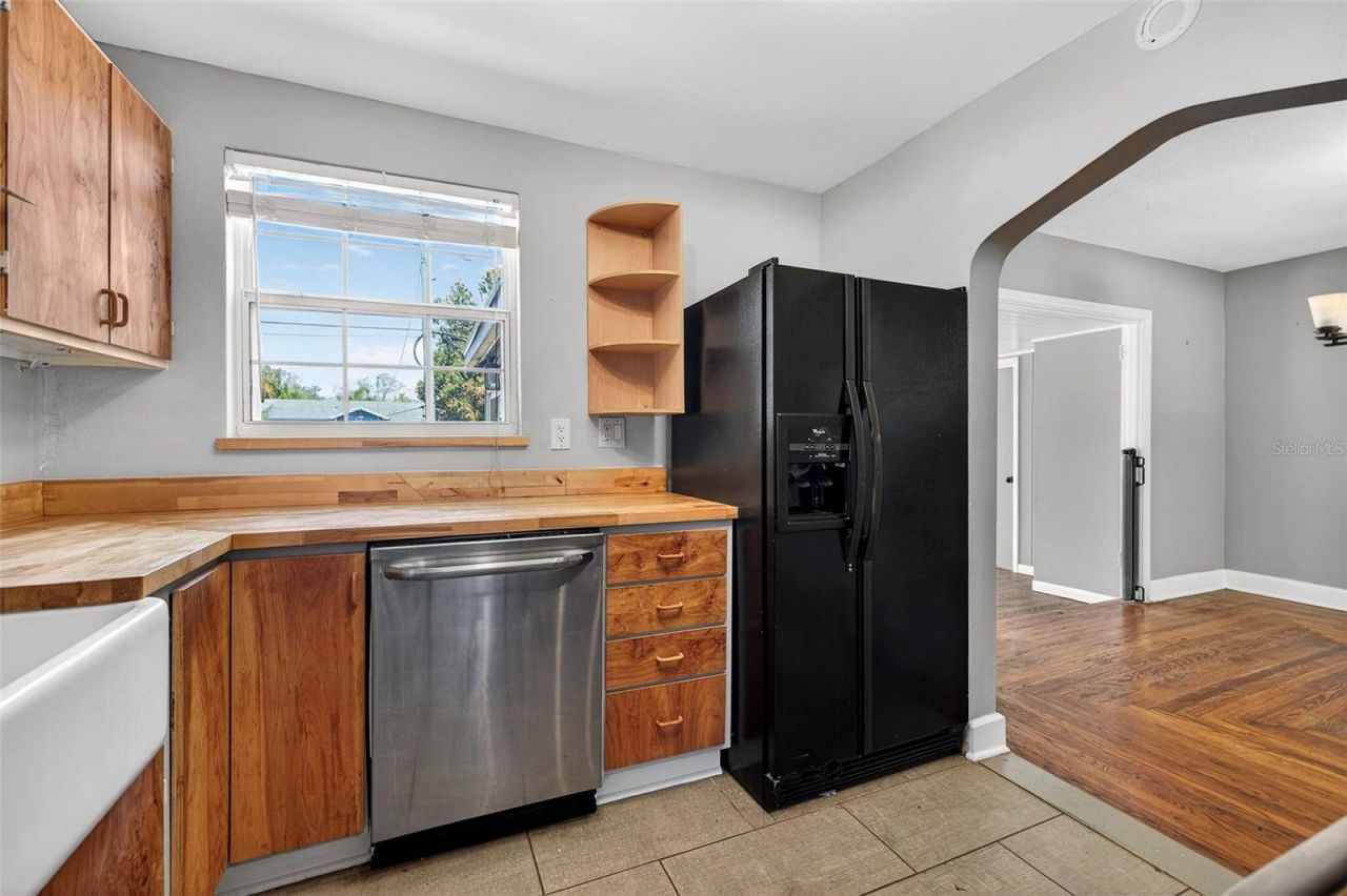 4925 2nd Avenue S, Saint Petersburg, FL 33707 Photo