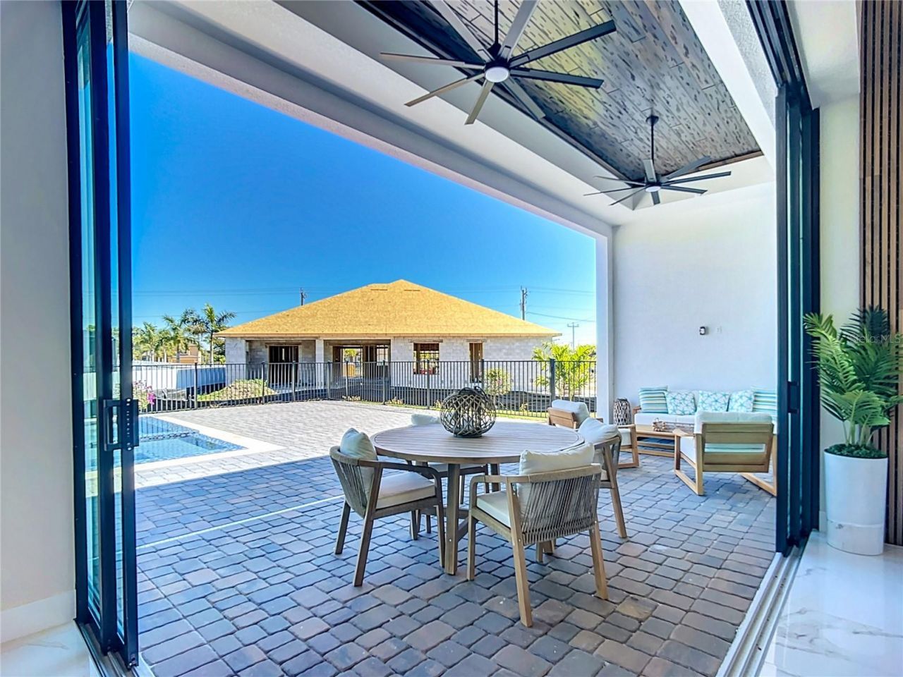 2527 Gleason Parkway, Cape Coral, FL 33914 Photo