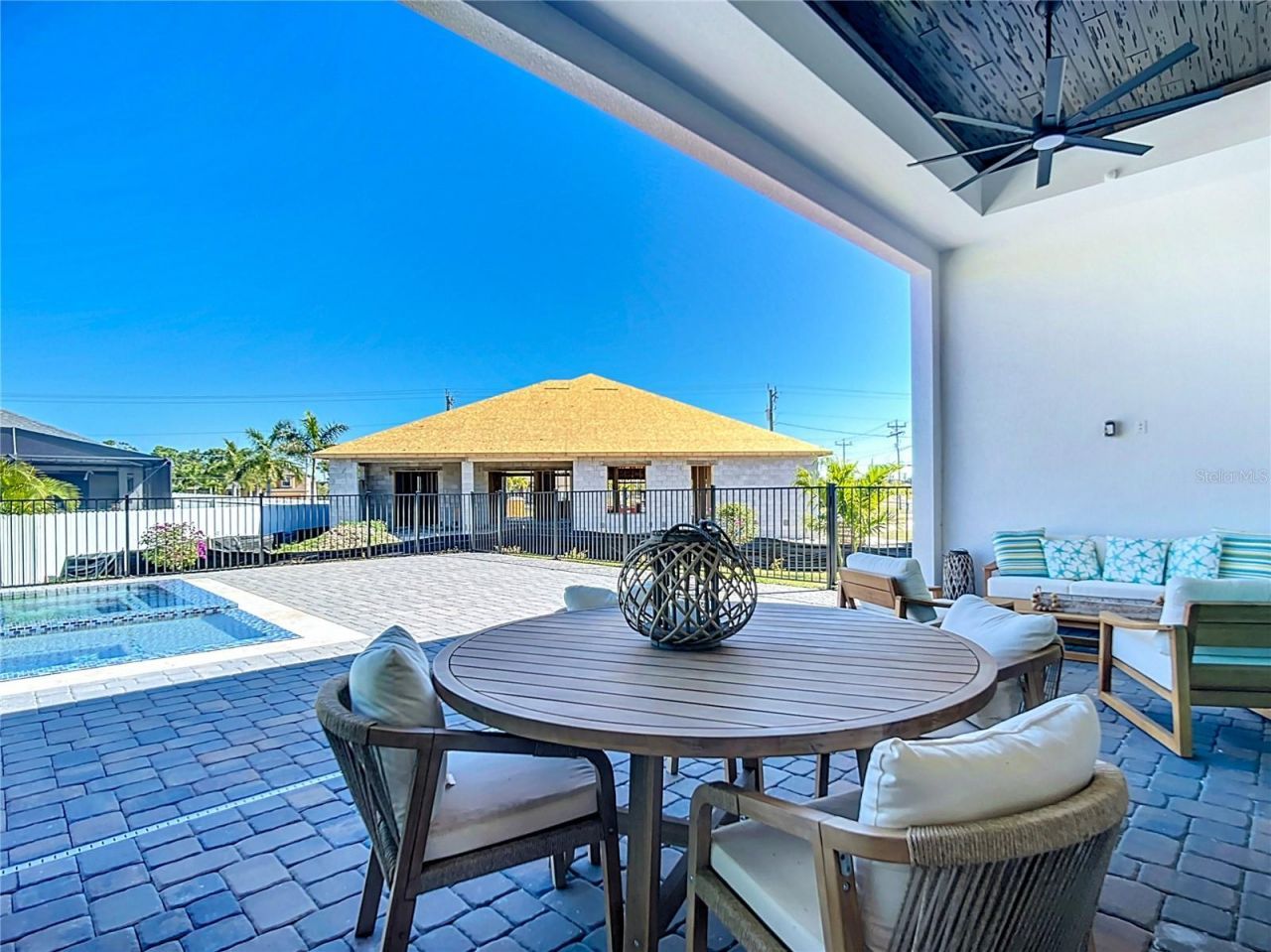 2527 Gleason Parkway, Cape Coral, FL 33914 Photo