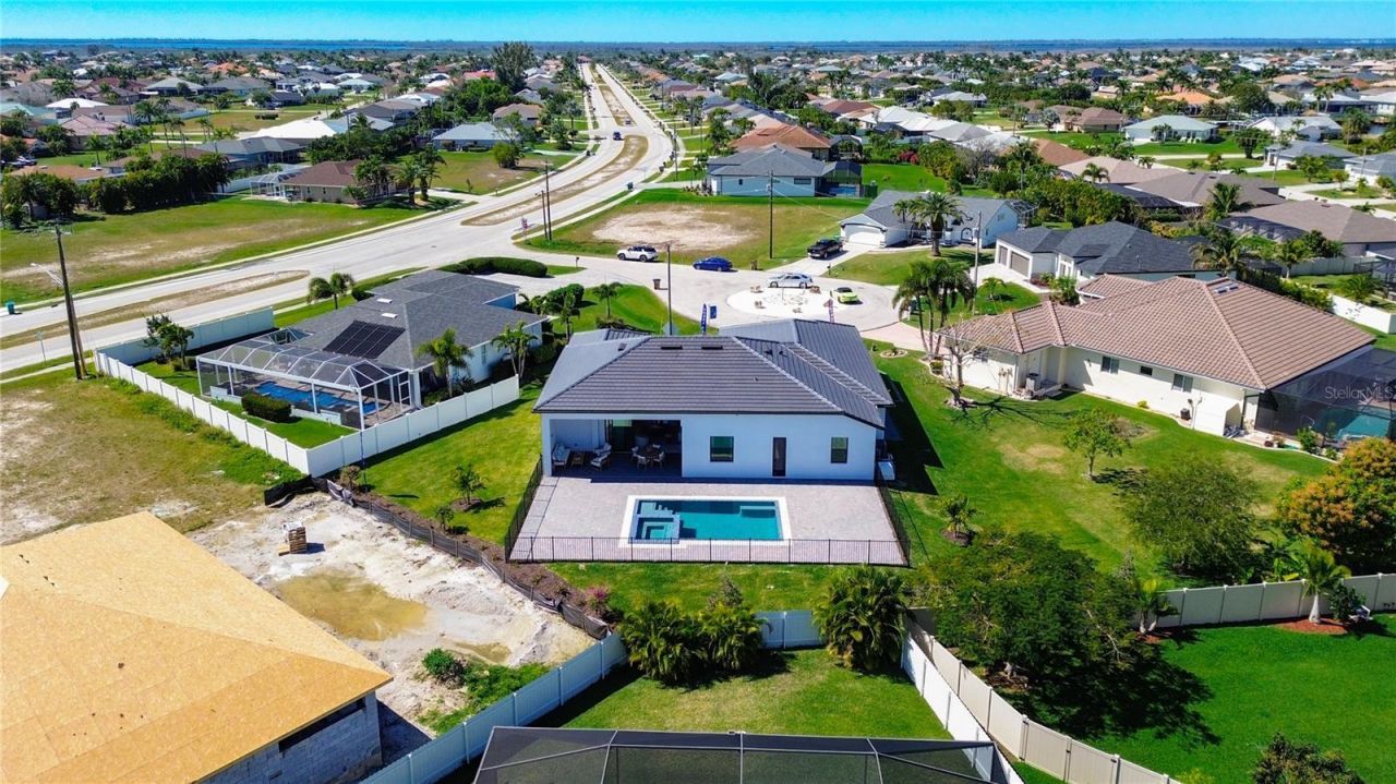 2527 Gleason Parkway, Cape Coral, FL 33914 Photo