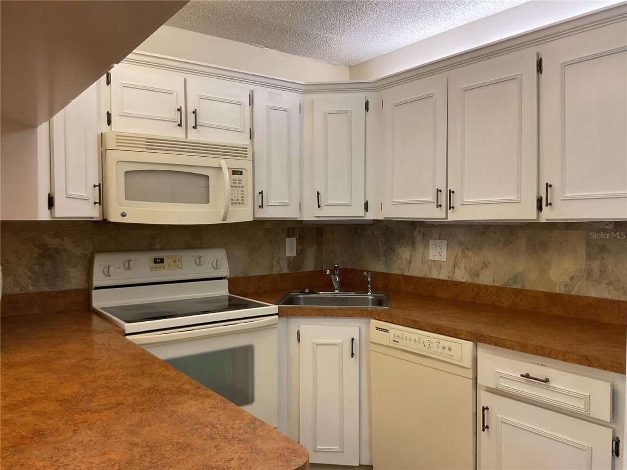 2687 Pine Ridge Way S, Unit H1, Palm Harbor, FL 34684 Photo