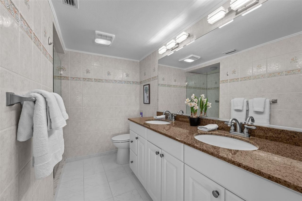 4740 Brittany Drive S, Unit 31, Saint Petersburg, FL 33715 Photo