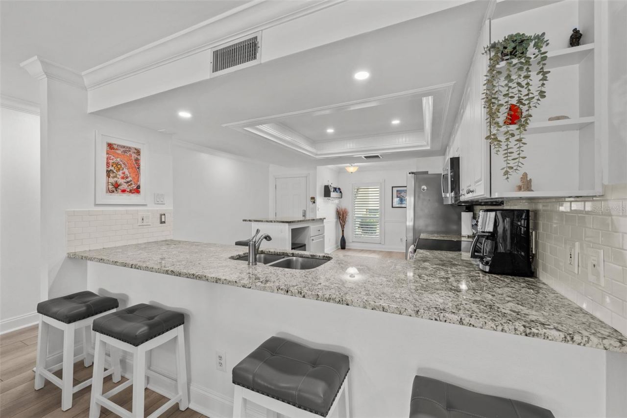 4740 Brittany Drive S, Unit 31, Saint Petersburg, FL 33715 Photo