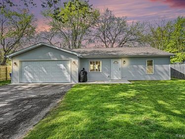 2863 Wisner Street, Waterford Twp, MI 48329