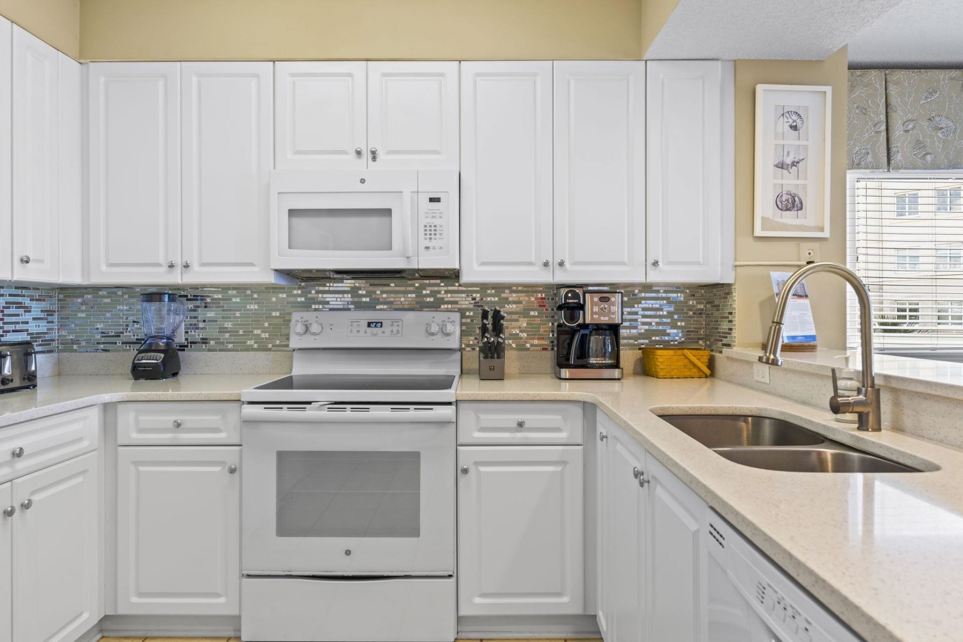 4801 Harbor Pointe Dr. Photo 11