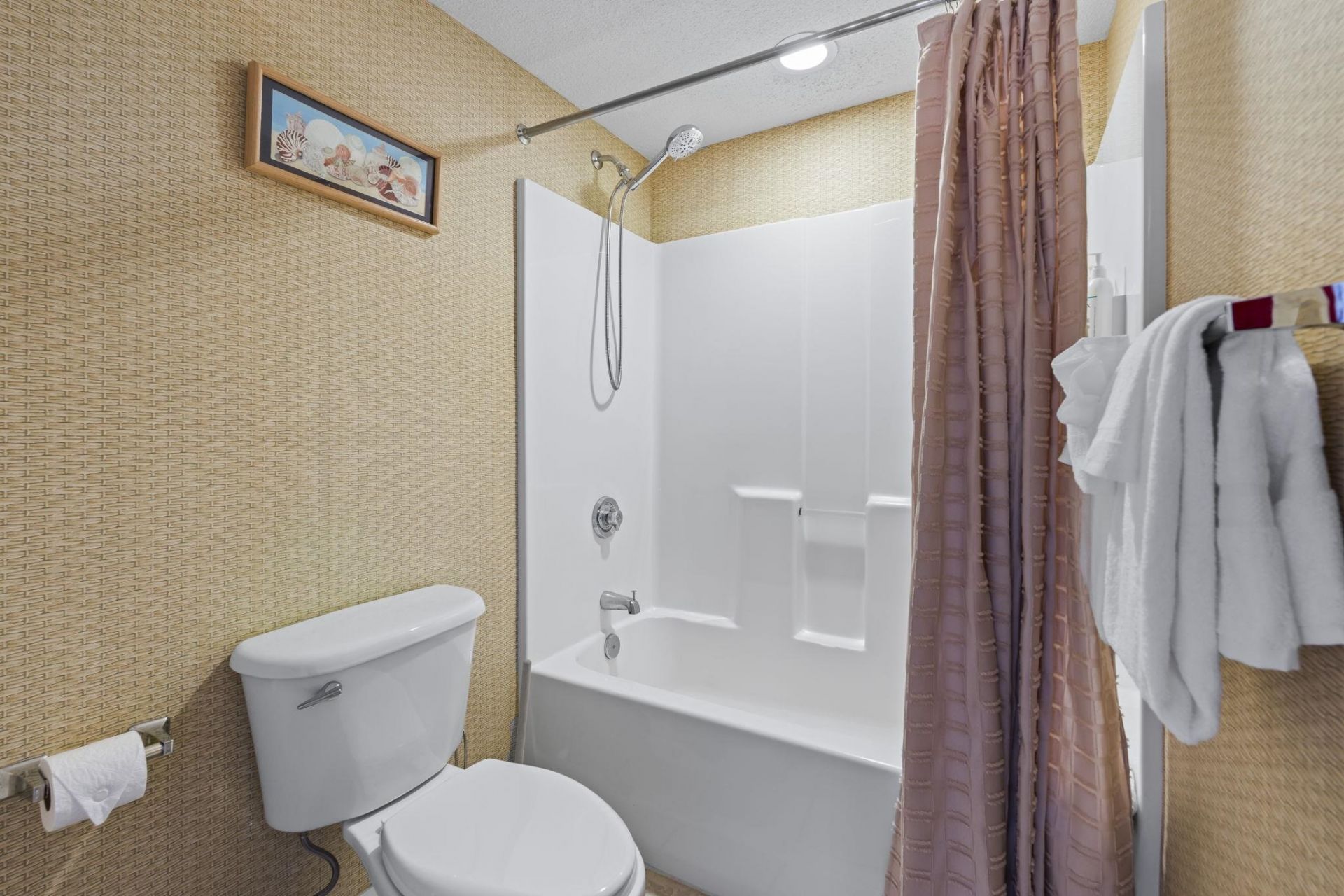 4801 Harbor Pointe Dr. Photo 4