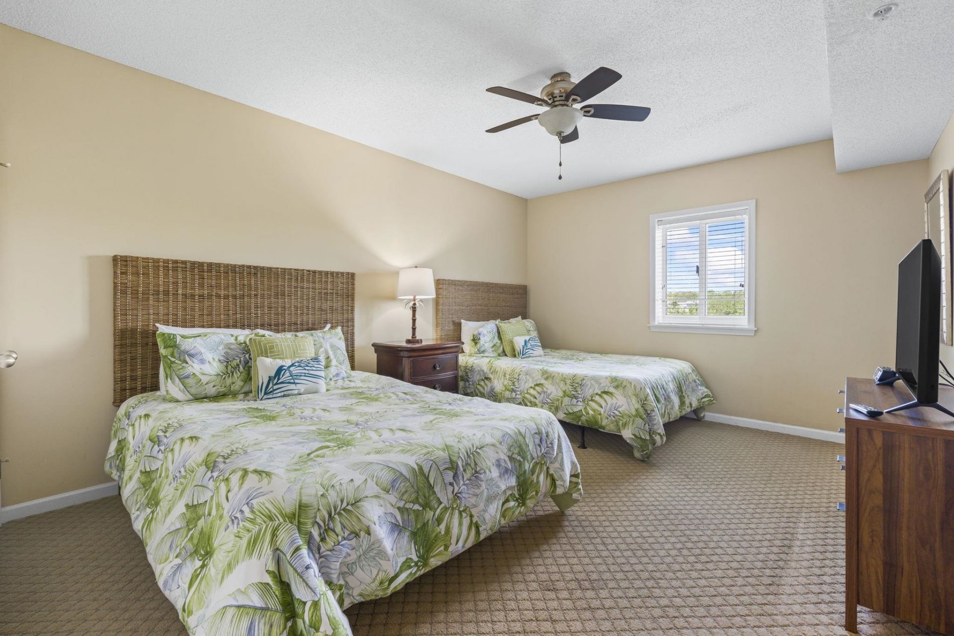 4801 Harbor Pointe Dr. Photo 6