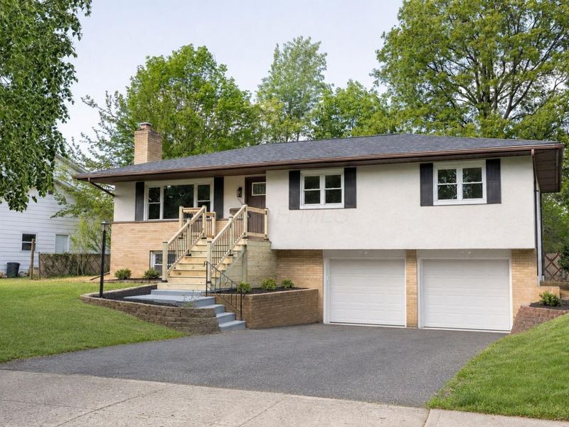5566 Satinwood Drive, Columbus, OH 43229 Photo 1