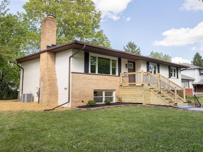 5566 Satinwood Drive, Columbus, OH 43229 Photo 2