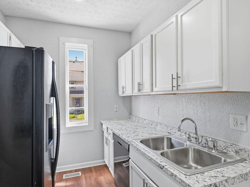 934 E 13th Avenue , Columbus, OH 43211 Photo 17