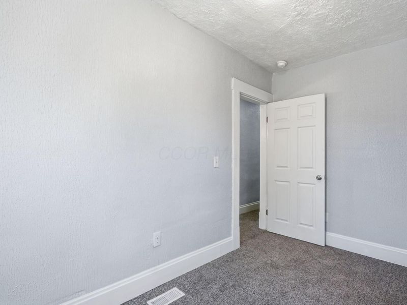 934 E 13th Avenue, Columbus, OH 43211 Photo 24