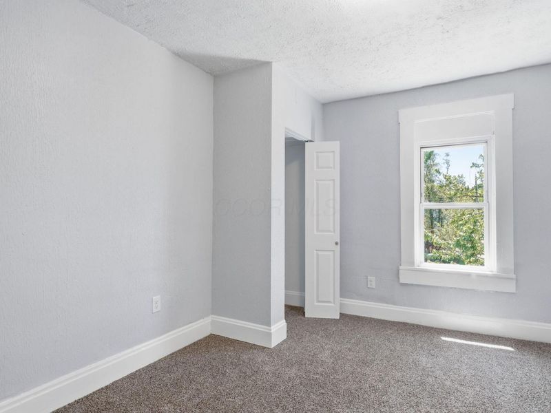 934 E 13th Avenue, Columbus, OH 43211 Photo 32
