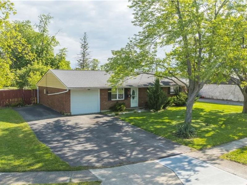 7411 Biscayne Court, Dayton, OH 45424 Photo 1