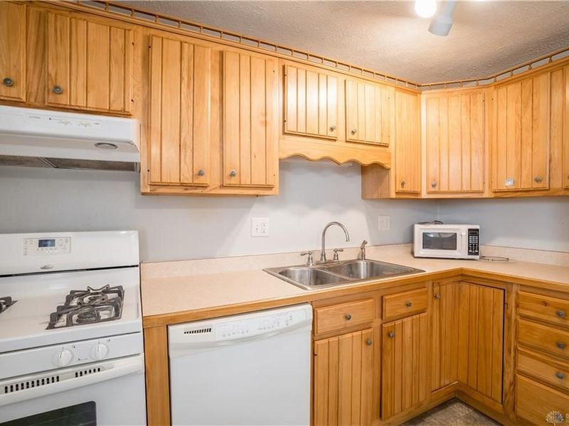 7411 Biscayne Court, Dayton, OH 45424 Photo 11