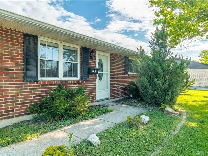 7411 Biscayne Court, Dayton, OH 45424 Photo 5