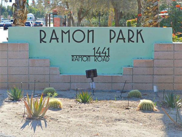 98 Escanaba Street, Palm Springs, CA 92264