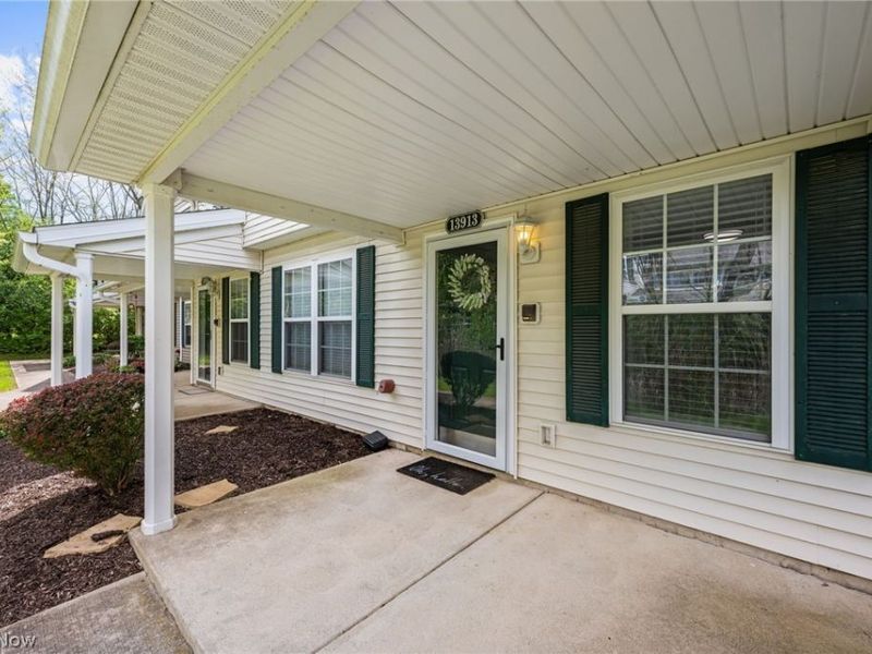 13913 Woodcroft, North Royalton, OH 44133 Photo 3