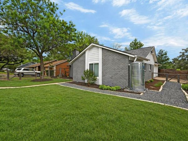 6606 Woodhue DR, Austin, TX 78745