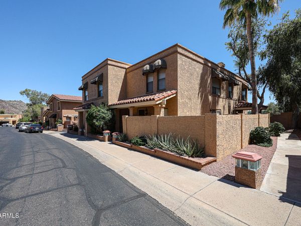801 E NORTH Lane, Unit 1, Phoenix, AZ 85020