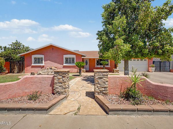 2042 E 3RD Drive, Mesa, AZ 85204