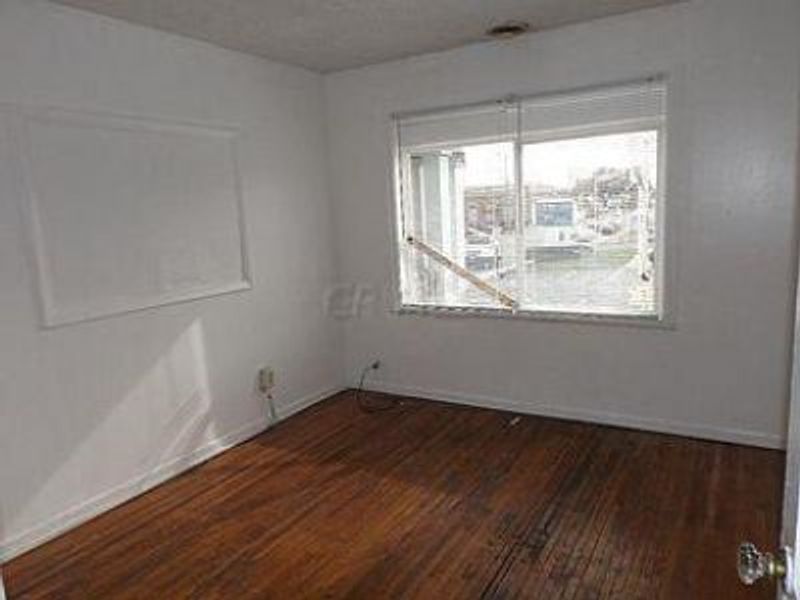 2765 Cleveland Avenue , Unit B, Columbus, OH 43224 Photo 5