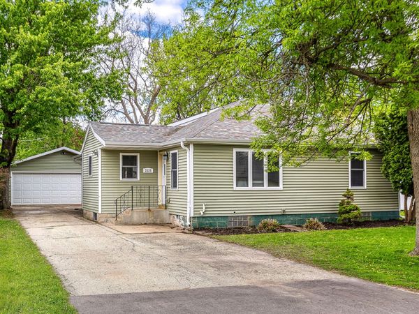 2525 Hass St, La Crosse, WI 54601