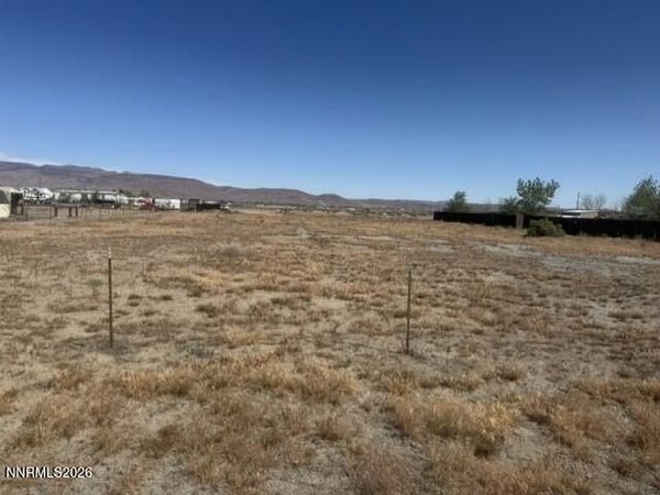 1300 W Green Avenue, Silver Springs, NV 89429