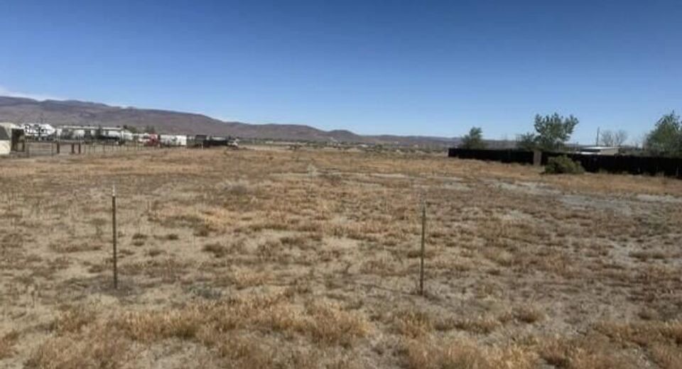 1300 W Green Avenue, Silver Springs, NV 89429 Photo