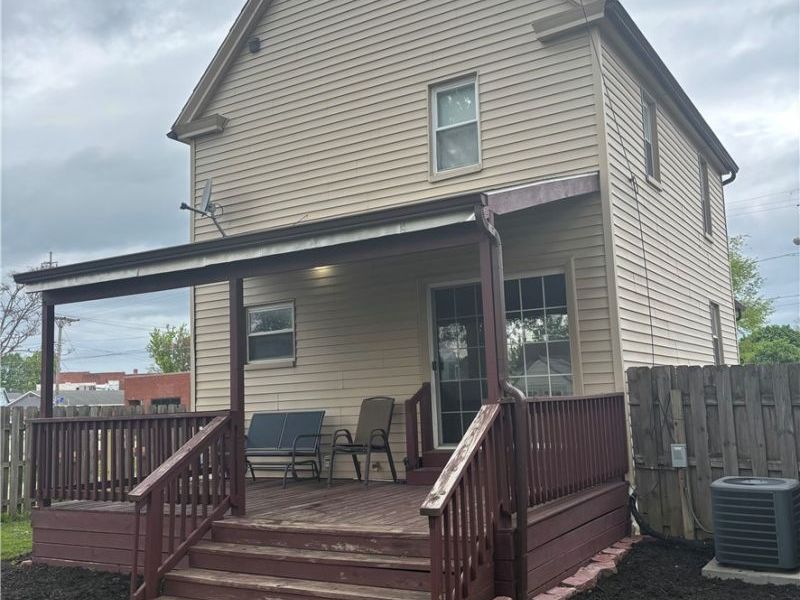 716 Foster Avenue, Elyria, OH 44035 Photo 10