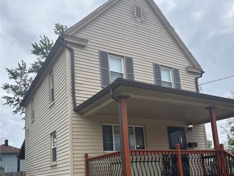716 Foster Avenue, Elyria, OH 44035 Photo 2