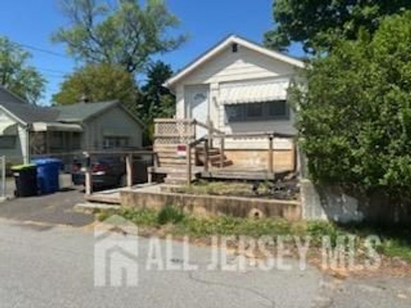 239 Alpine Way , South Amboy, NJ 08879